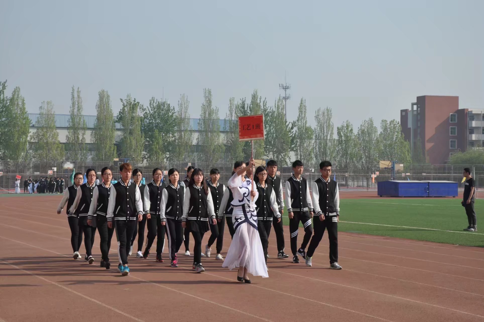 24579.jpg 伟德国际1946源于英国