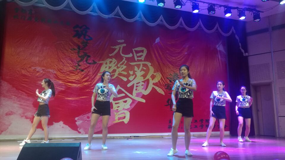 QQ图片20171225143618.jpg 伟德国际1946源于英国